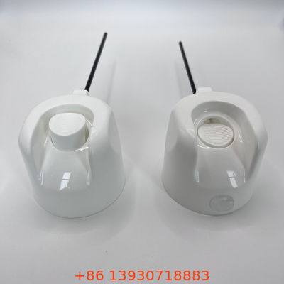 Đầu phun xịt với ống nối dài và gioăng kín chống rò rỉ để làm sạch khu vực khó tiếp cận